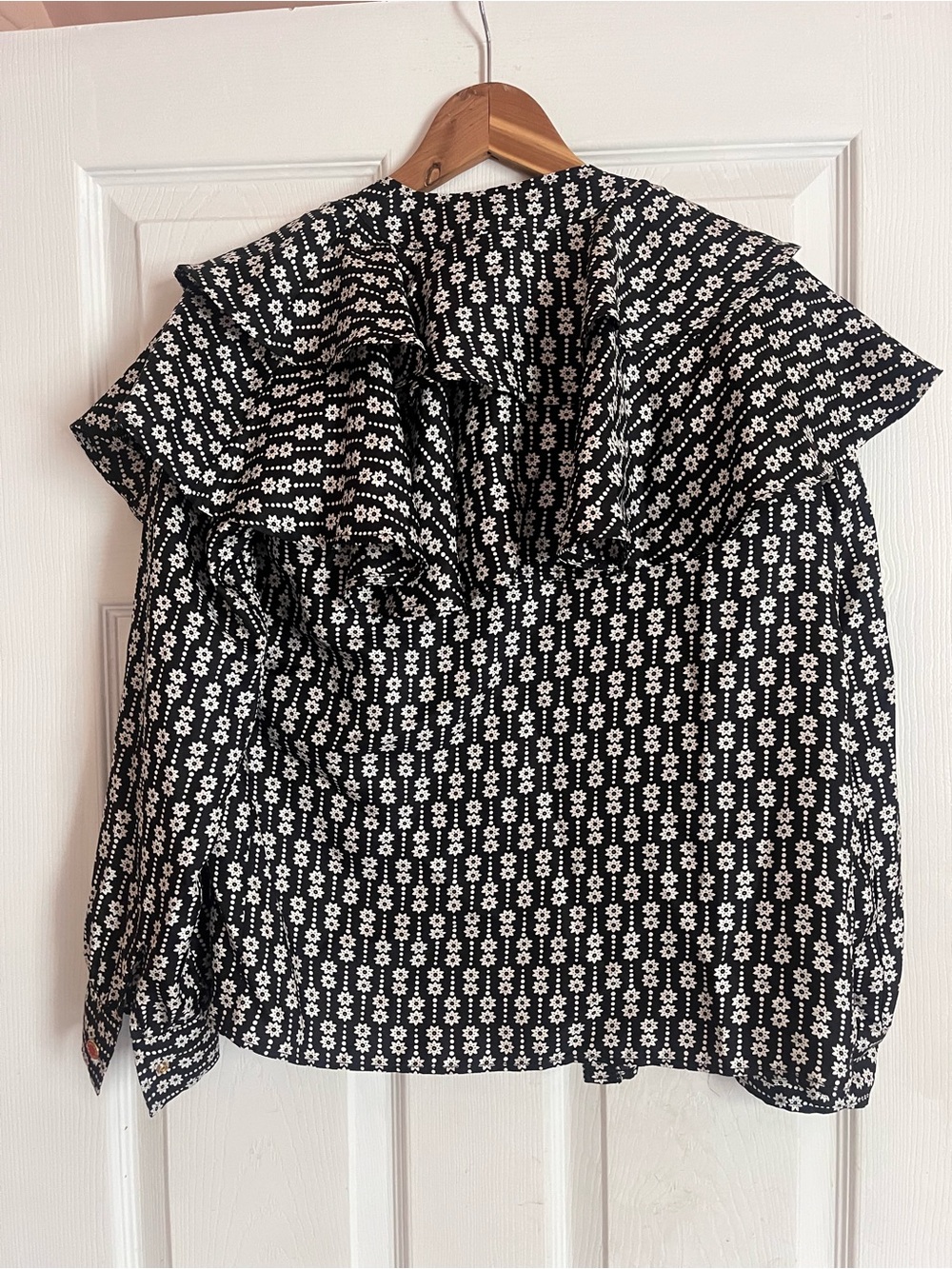 Sandro Ruffle Shirt - Picture 5 of 10